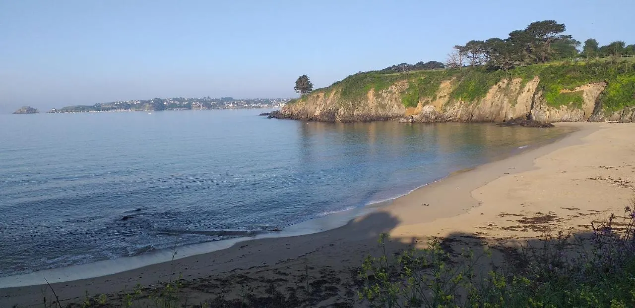 Gite de kernaet avec piscine Plougonvelin Vakantiehuis