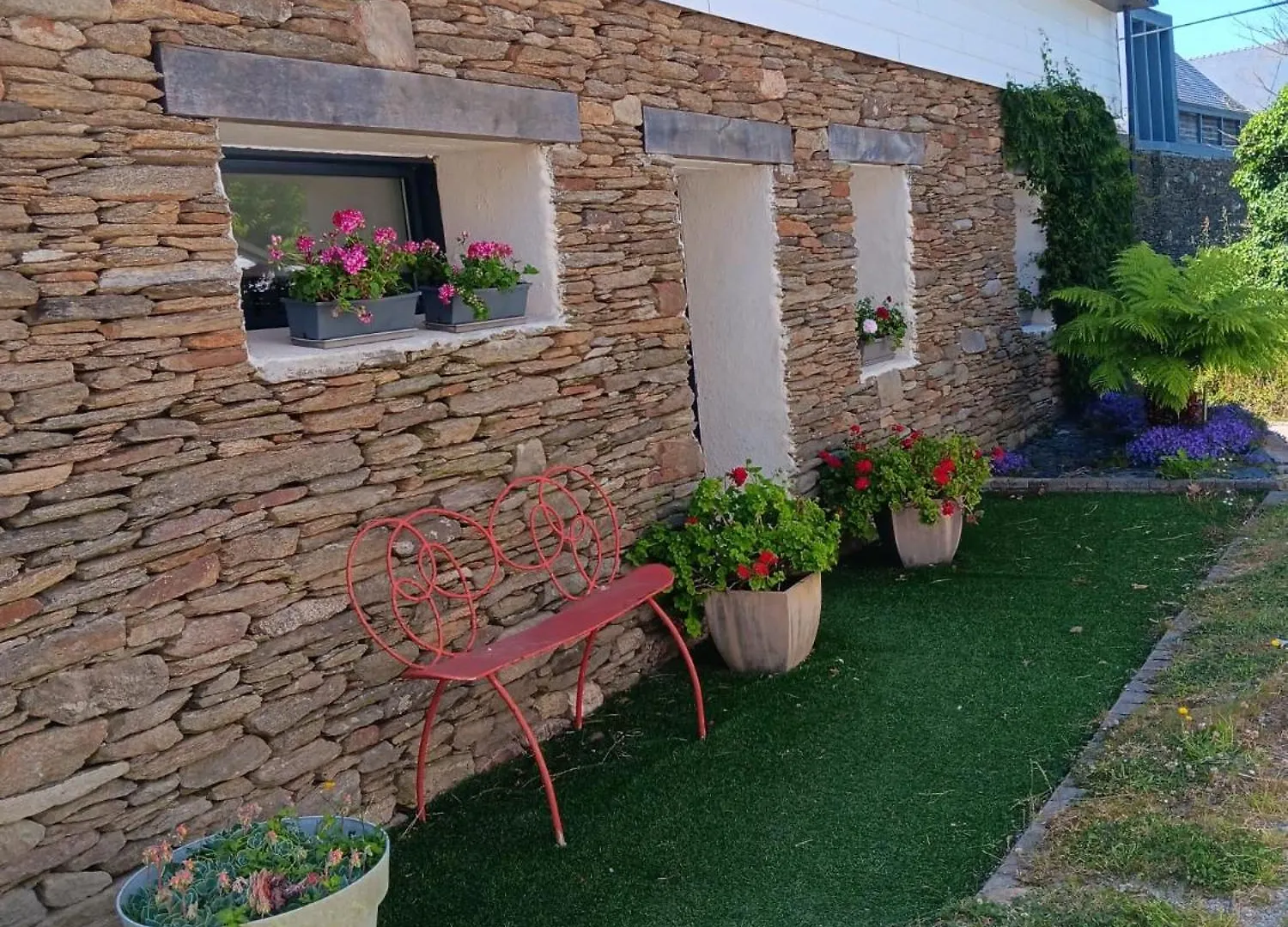 Gite de kernaet avec piscine Plougonvelin Hébergement de vacances